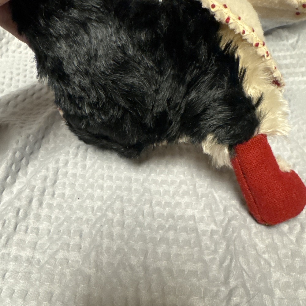 Hallmark Bunnies By The Bay Penguin Plush Rumpa Tumtum‎ Jolly Ice 2002 Stuffed - Picture 9 of 9